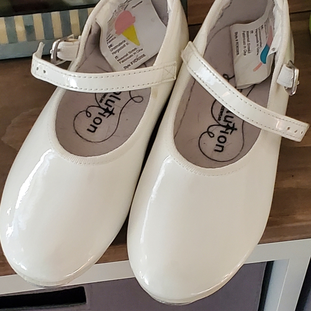 Tap shoes
